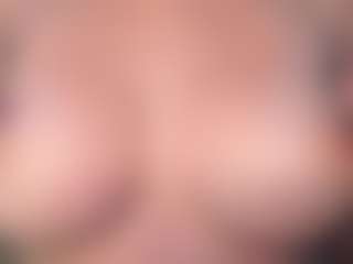 Live cam show with HienLeggans - Joi on Camsoda