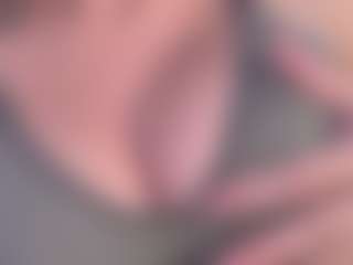 Live cam show with HienLeggans - Domination on madthumbs