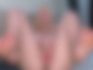 HienLeggans's Live Sex Cam Show