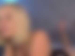 Live cam show with HienLeggans - Joi on Camsoda