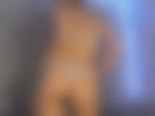Live cam show with HienLeggans - Blonde Hair Curvy on numayanayam.club