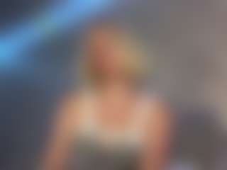 Live cam show with HienLeggans - Blue Eyes on sexylive.show