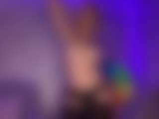 Show Live Sex Cam HienLeggans
