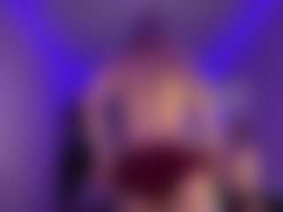 HienLeggans's Live Sex Cam Show