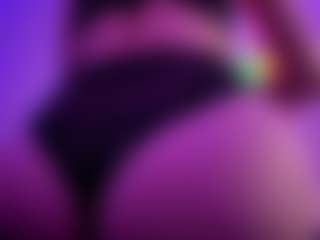 HienLeggans's Live Sex Cam Show