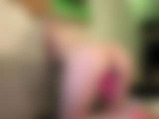Live cam show with HienLeggans - Domination on Camsoda