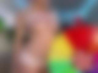 Live cam show with HienLeggans - Smoking on SinfulBabes
