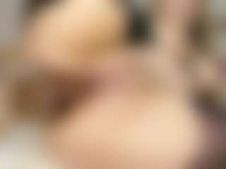 Live cam show with imyours01 - Double Penetration on Free Soda