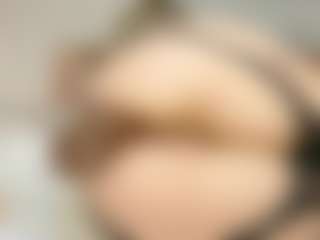Live cam show with imyours01 - Colombia on Streamer API