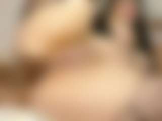 imyours01 MILF webcam performer live streaming