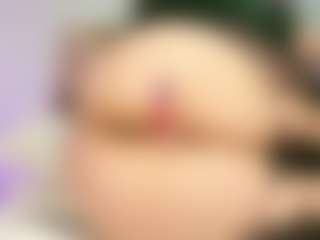 Live cam show with imyours01 - Natural on Camversity