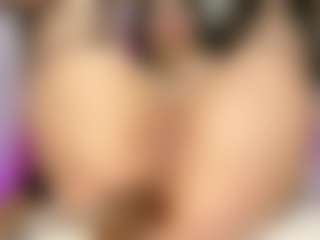 Show live cam dengan imyours01 - Double Penetration di Camsoda