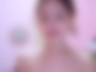 TheaLux's Live Sex Cam Show