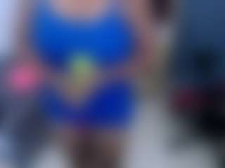 Live cam show with marysol - Ebony MILF on Camsoda