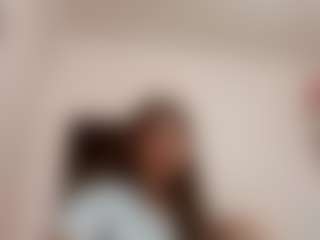 Live cam show with Emma - New Hairy Pussy on Chatstar