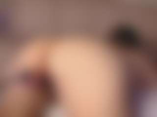 Live cam show with Hanna BigTits - Tittyfuck on CamSodaAdn