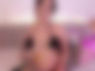 Live cam show with Isabella-Monroe - Twerk on Fling VIP Chat