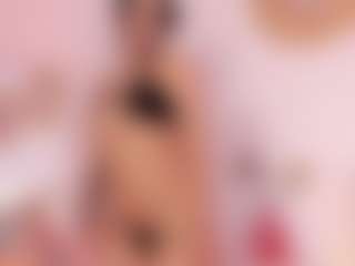 Isabella-Monroe's Live Sex Cam Show