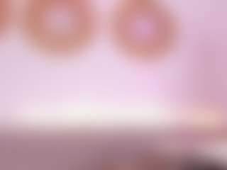 Live cam show with Isabella-Monroe - Petite on hotwifechat.live