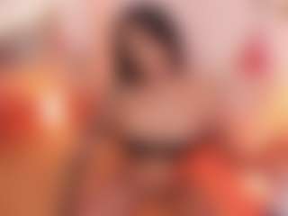 Live cam show with Isabella-Monroe - Lovense on Camming Site