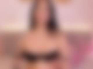 Live cam show with Isabella-Monroe - Young Adult on milfzrlive.com