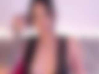 Isabella-Monroe's Live Sex Cam Show