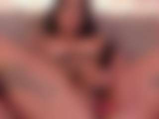 Isabella-Monroe's Live Sex Cam Show