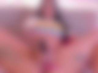 Isabella-Monroe's Live Sex Cam Show