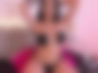 Isabella-Monroe's Live Sex Cam Show