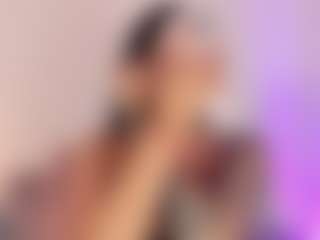 Isabella-Monroe's Live Sex Cam Show