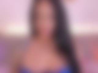 Isabella-Monroe's Live Sex Cam Show