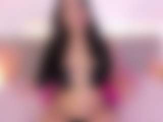 Isabella-Monroe's Live Sex Cam Show