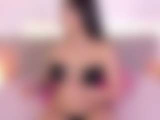 Isabella-Monroe's Live Sex Cam Show