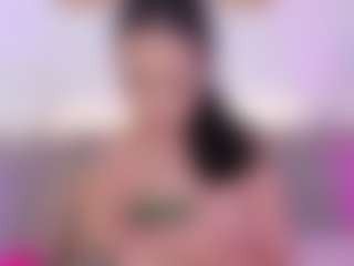 Isabella-Monroe's Live Sex Cam Show