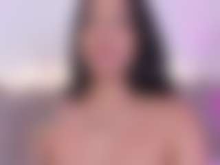 Isabella-Monroe's Live Sex Cam Show