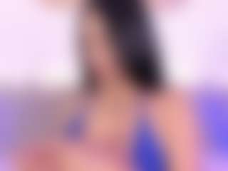 Isabella-Monroe's Live Sex Cam Show