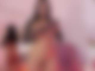 Isabella-Monroe's Live Sex Cam Show
