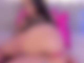 Isabella-Monroe's Live Sex Cam Show
