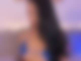 Isabella-Monroe's Live Sex Cam Show