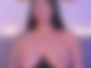 Isabella-Monroe's Live Sex Cam Show
