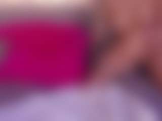 Isabella-Monroe's Live Sex Cam Show