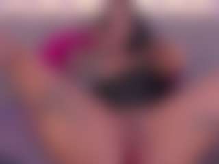Isabella-Monroe's Live Sex Cam Show