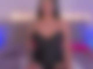 Isabella-Monroe's Live Sex Cam Show