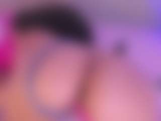 Isabella-Monroe's Live Sex Cam Show