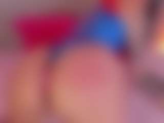Isabella-Monroe's Live Sex Cam Show