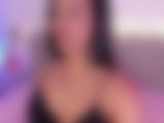 Isabella-Monroe's Live Sex Cam Show