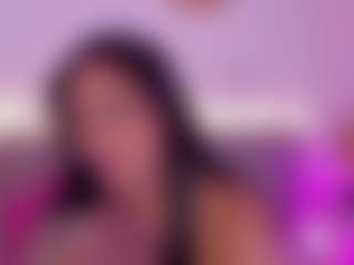 Isabella-Monroe's Live Sex Cam Show