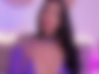 Isabella-Monroe's Live Sex Cam Show