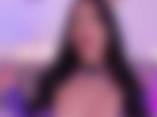 Isabella-Monroe's Live Sex Cam Show