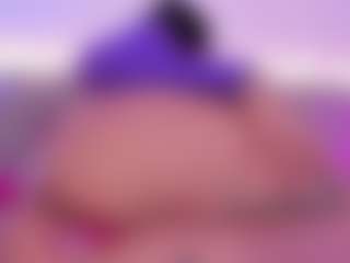 Isabella-Monroe's Live Sex Cam Show